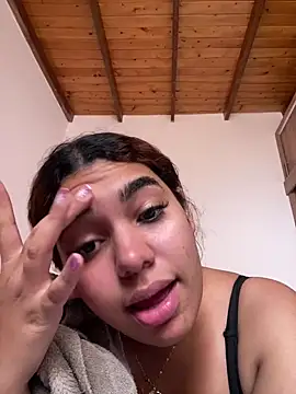 Anny arango  online show from 12.31.24