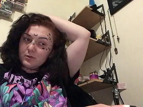 CurvyTrans2002 online show from 03.16.26