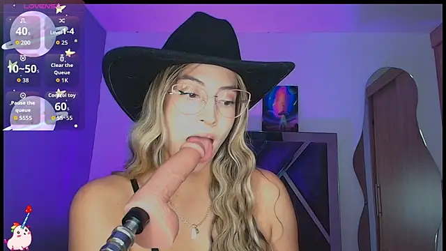 Issabela G1 online show from 12.17.25