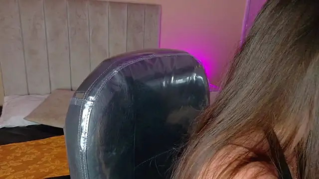 Snapshot of Charlotte_Olsen_ chatting on 06.15.26 Charlotte Olsen online show from 06.15.26