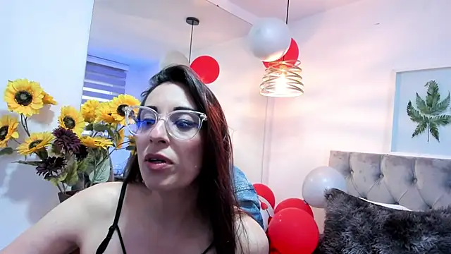 Nami sunny online show from 09.21.25