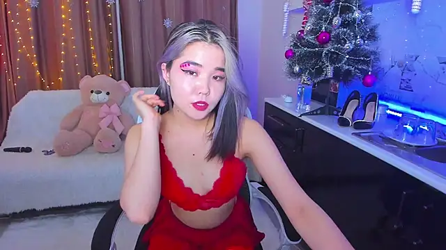 Dollyaa online show from 12.24.24