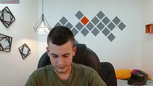 Cerokershelby online show from 01.03.25