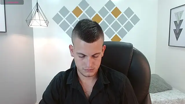 Cerokershelby online show from 02.06.25