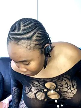 CurvyTeddy online show from 10.30.25