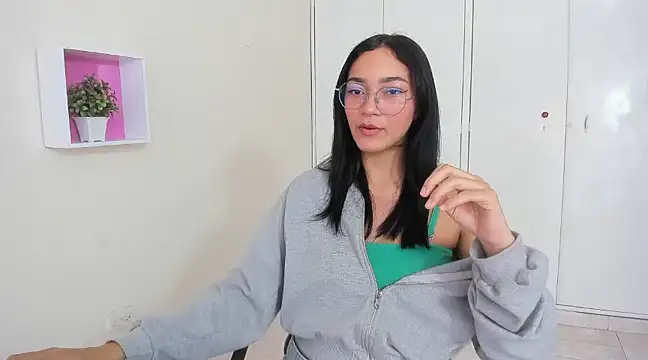 ASIAM BRUNET online show from 03.19.25