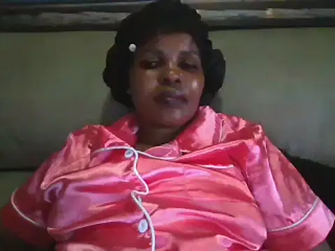 Honeybae82x online show from 12.21.24