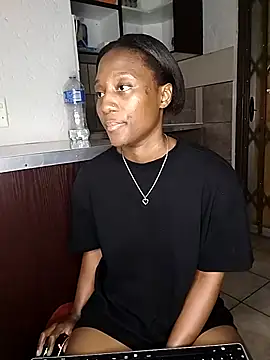 Snapshot of Lucy_Blacksilk chatting on 09.11.25 Lucy Blacksilk online show from 09.11.25