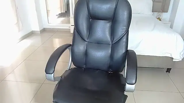 zoecruzz online show from 09.24.25