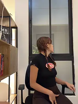 Katee Jones online show from 02.16.26