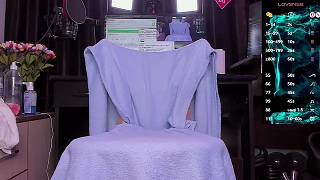 Raissa sky26 online show from 04.18.26