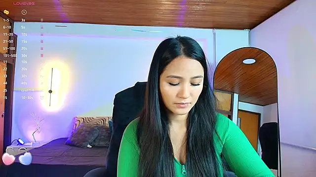 Snapshot of _gaby2 chatting on 02.07.25 gaby2 online show from 02.07.25