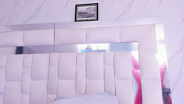 Snapshot of BritneyCollins chatting on 09.17.25 BritneyCollins online show from 09.17.25