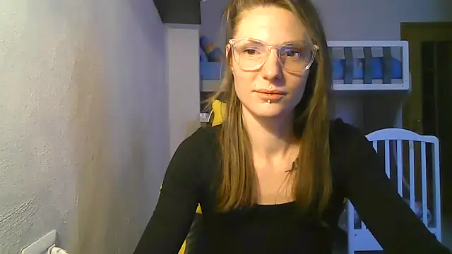 Snapshot of Feli_blue chatting on 01.08.25 Feli blue online show from 01.08.25