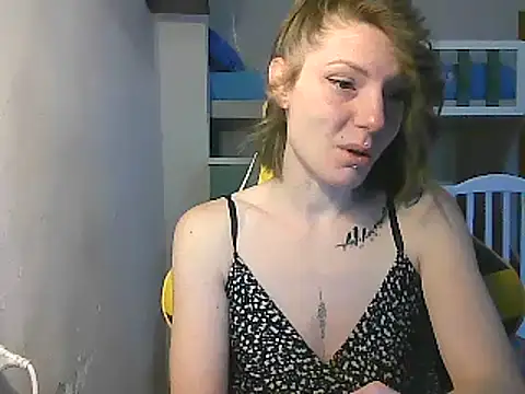 Snapshot of Feli_blue chatting on 02.17.25 Feli blue online show from 02.17.25