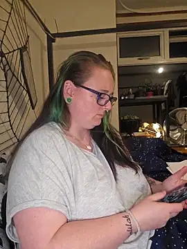 Bunny Cummings online show from 10.01.25