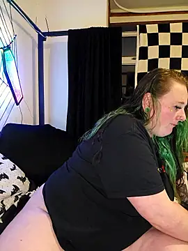 Bunny Cummings online show from 10.04.25