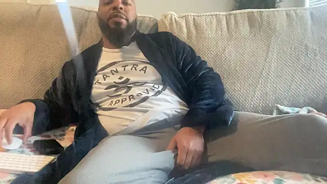 Snapshot of Bbcfun44 chatting on 12.12.24 Bbcfun44 online show from 12.12.24