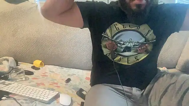 Snapshot of Bbcfun44 chatting on 12.13.24 Bbcfun44 online show from 12.13.24