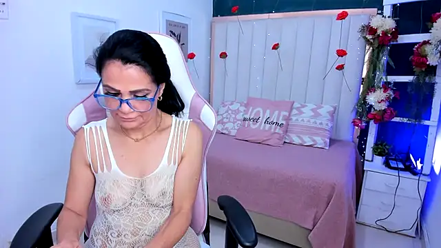 margot smith  online show from 03.13.26