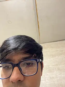 BoyzaraHatke online show from 04.05.26