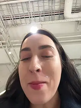 Holly Play online show from 01.28.25