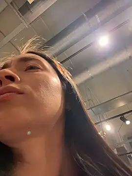 Holly Play online show from 01.14.26