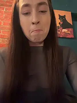 Holly Play online show from 05.29.26