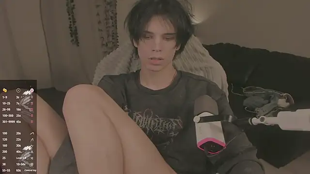 Snapshot of Wampeyes chatting on 10.10.25 Wampeyes online show from 10.10.25