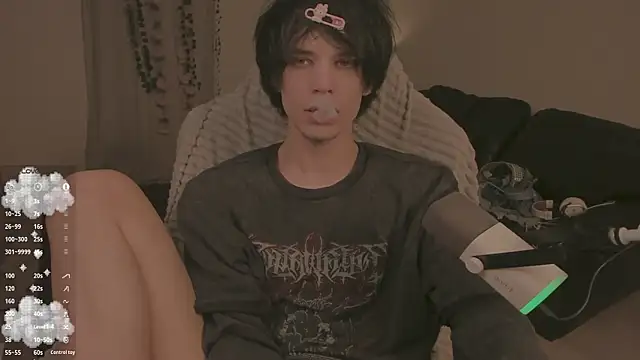 Snapshot of Wampeyes chatting on 10.26.25 Wampeyes online show from 10.26.25