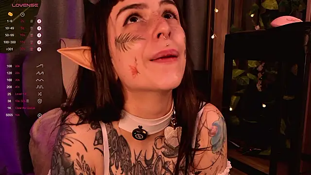 MichaellaMoon online show from 12.05.24