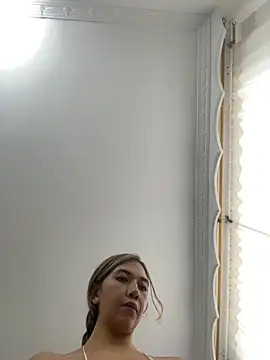 Snapshot of Iris_lee chatting on 12.27.24 Iris lee online show from 12.27.24