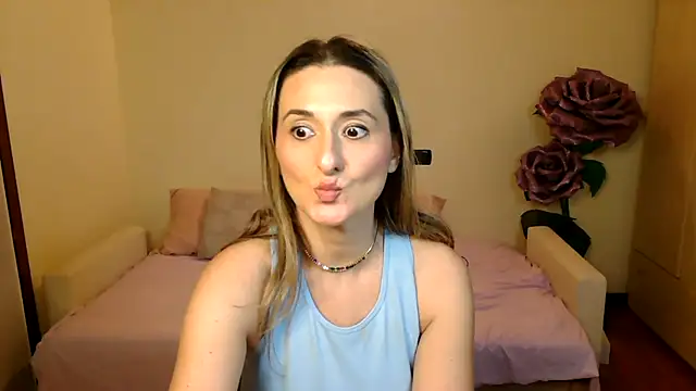 Snapshot of alexabecks chatting on 12.10.24 alexabecks online show from 12.10.24