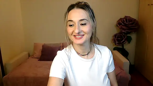 Snapshot of alexabecks chatting on 12.19.24 alexabecks online show from 12.19.24