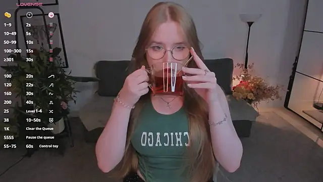 bonnie wright online show from 11.05.25