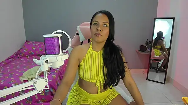 nicol jone1 online show from 01.23.25