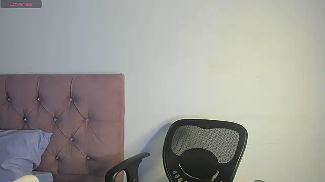 nicol jone1 online show from 02.17.26