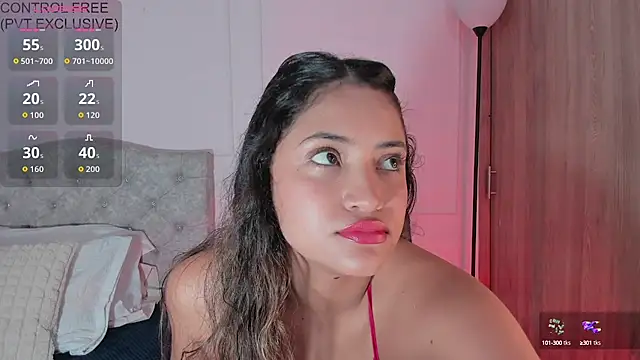 Snapshot of Isa_squirt1 chatting on 10.08.25 Isa squirt1 online show from 10.08.25