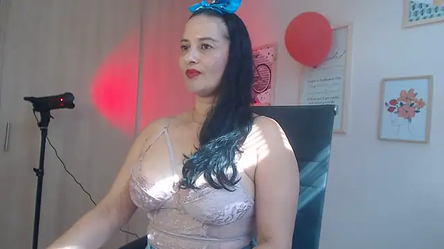 lucy diiaz online show from 02.25.25