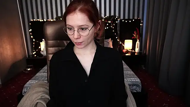 Snapshot of Sasha_Exclusive chatting on 01.02.25 Sasha Exclusive online show from 01.02.25