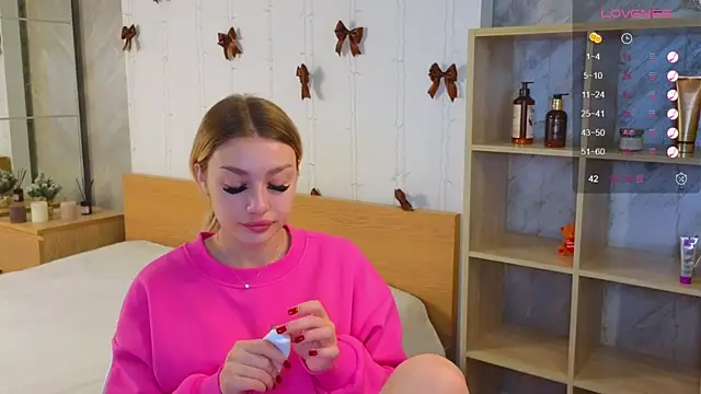 Ella Milla online show from 12.30.24