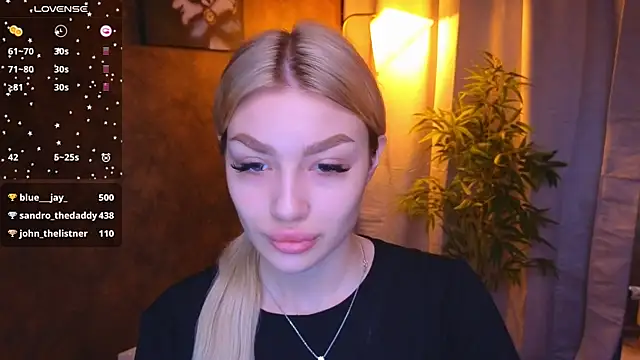 Ella Milla online show from 01.20.25