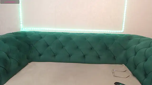 Snapshot of IvanaCharm chatting on 02.23.25 IvanaCharm online show from 02.23.25