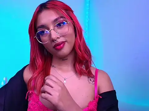 Snapshot of sofia_blossom chatting on 02.01.25 sofia blossom online show from 02.01.25