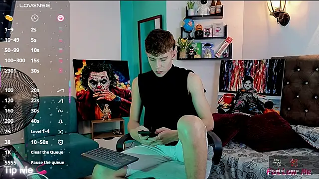 flowers18 online show from 11.28.25