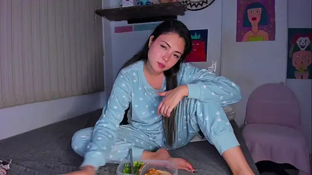 azumi cutiepie  online show from 02.18.25