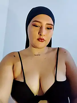 Celeste camila18 online show from 09.13.25