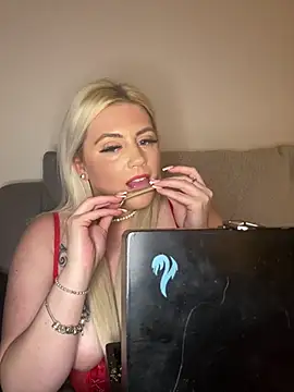 Blondiee3088 online show from 12.09.24