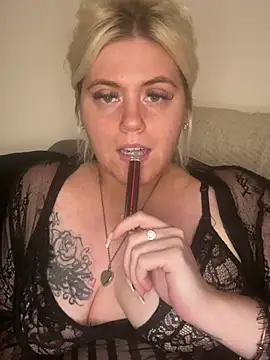 Blondiee3088 online show from 01.11.25