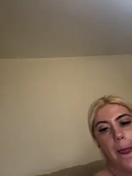 Blondiee3088 online show from 02.07.25